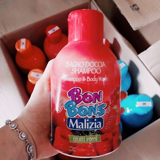 [Nhập khẩu] Sữa tắm gội trẻ em không cay mắt Malizia Bon Bons Frutti Rossi trái cây đỏ 500ml