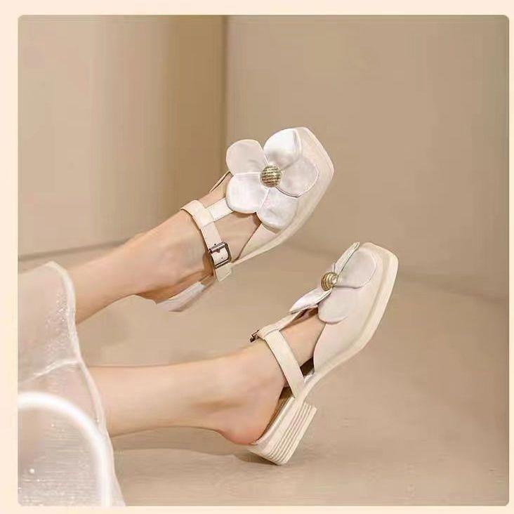 Giày Một Nửa Khóa Kim Loại Thiết Kế Hoa Kim Loại Nửa Đế Phong Cách Retro Châu Âu Cho Nữ Sinh Đại Học