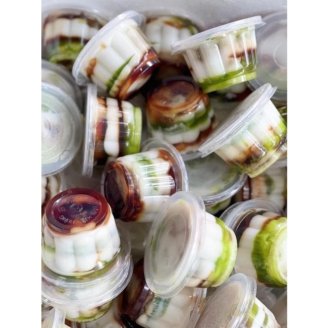 Set 50 ly nhựa bông hoa mai đổ rau câu mini kèm nắp bằng