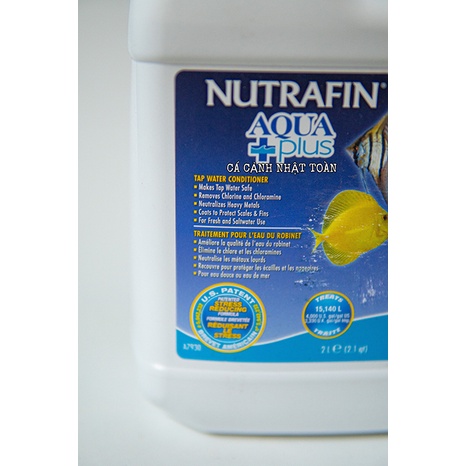 DUNG DỊCH KHỬ CLO GIẢM STRESS CHO CÁ CẢNH NƯỚC NGỌT VÀ MẶN NUTRAFIN AQUAPLUS 2 LÍT