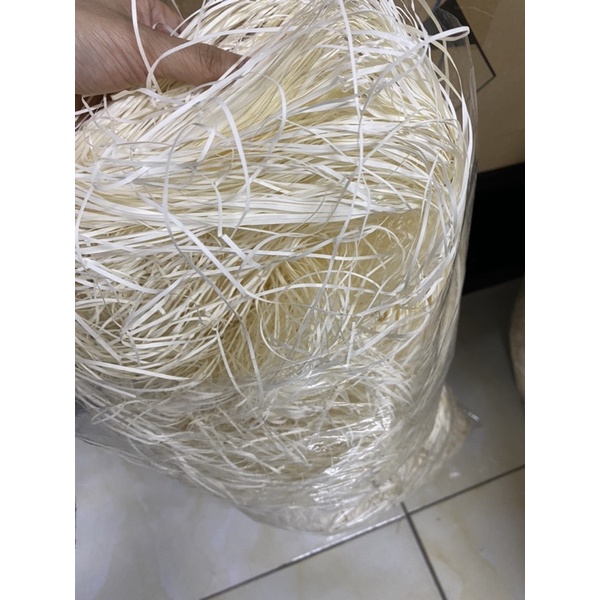 Giấy rơm giấy vụn lót hộp quà tặng màu trắng sữa bản 2-3mm - Giấy chống sốc lót hộp quà