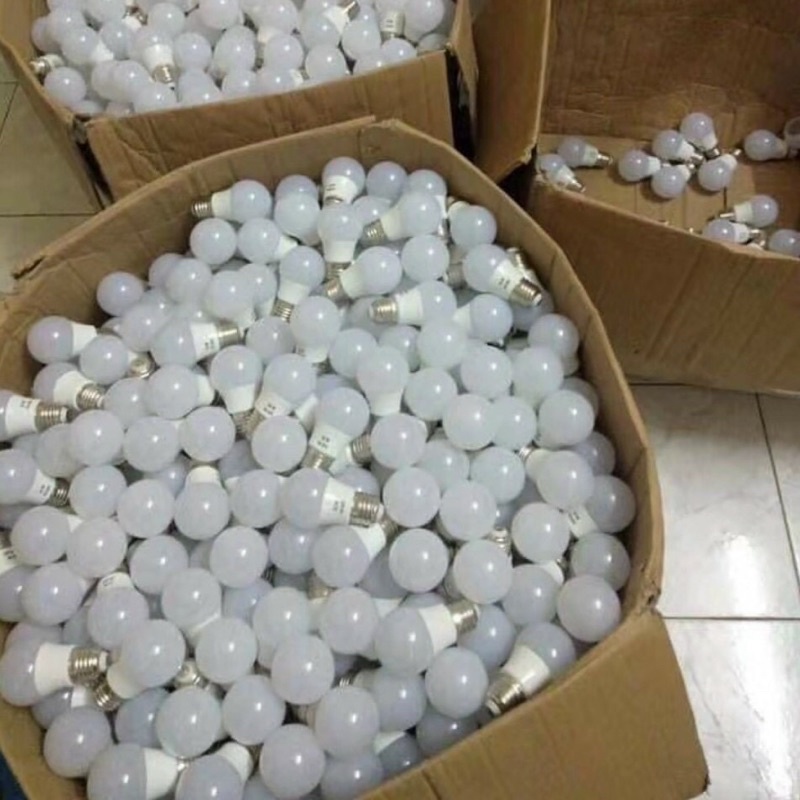 Bóng bulb chống nước 3w ánh sáng trắng và vàng 2021