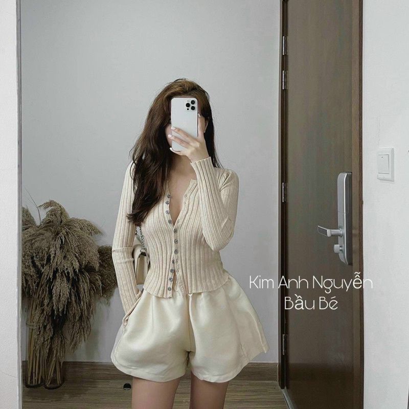 Áo len viền gân nhỏ nhiều khuy dài tay