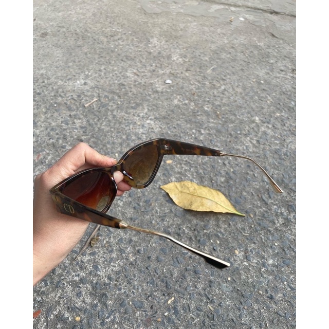 Mắt kính hiệu dior 2hand