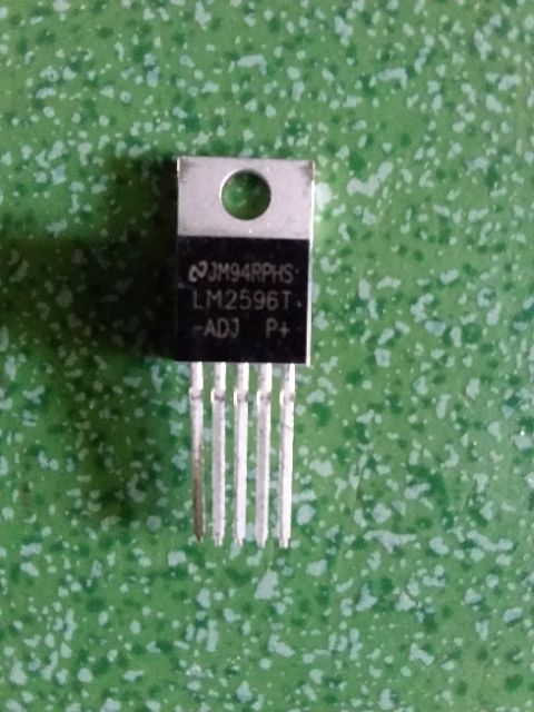 5 ic LM2596(hạ áp)