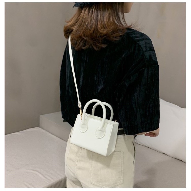 TÚI ĐEO CHÉO NỮ HAI QUAI MINI TRẮNG ĐEN DA MỀM GIÁ RẺ TRẺ TRUNG