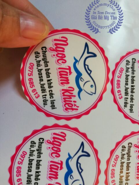 Nhãn dán decal trong