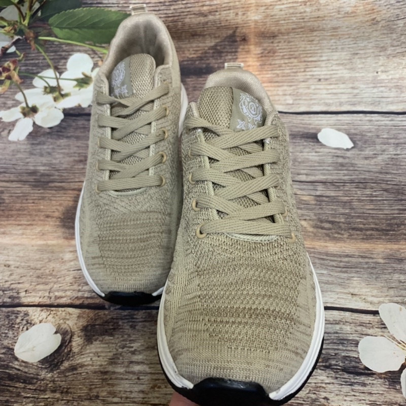 Giày Nam XYXIANG Nam Siêu Nhẹ, Đi Ôm Chân Cực Thích | BigBuy360 - bigbuy360.vn