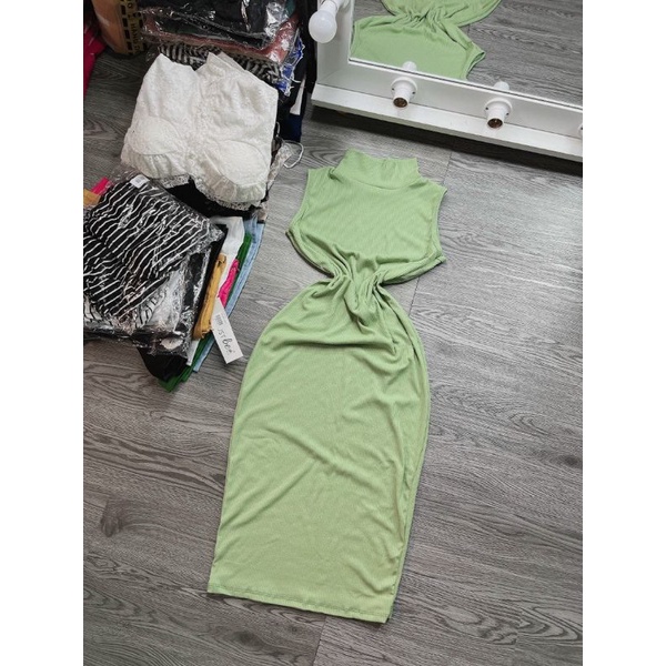 Đầm ôm body dài qua gối