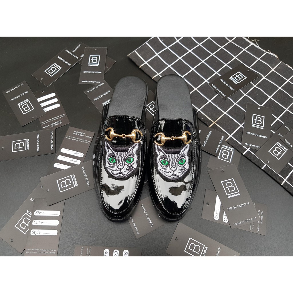 Giày sục da bóng  THÊU HÌNH MÈO  trang trí mác G.C kim loại.