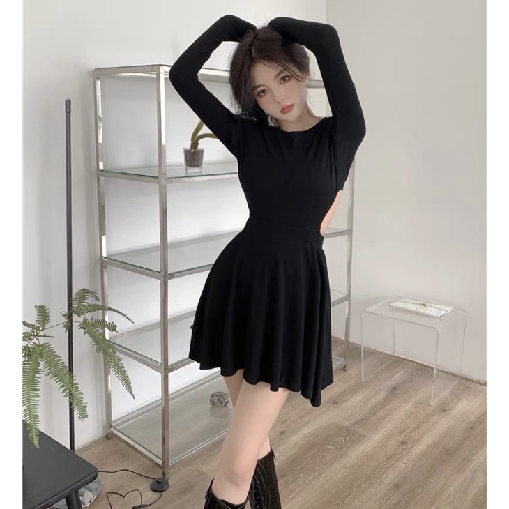 Đầm body xoè hở lưng Ulzzang