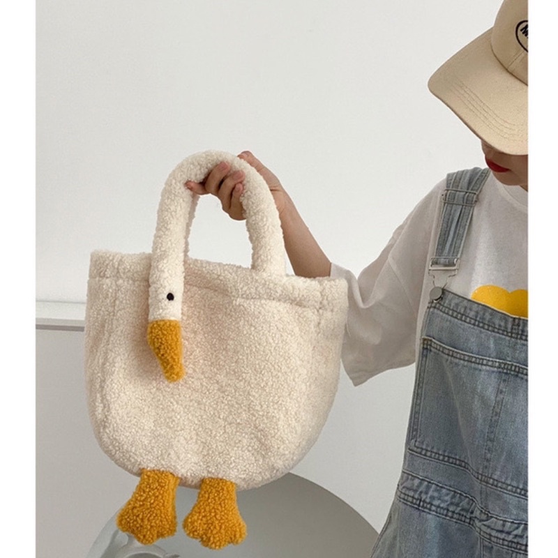 Túi tote quai xách lông dáng hình con vịt siêu xinh xắn ♥️