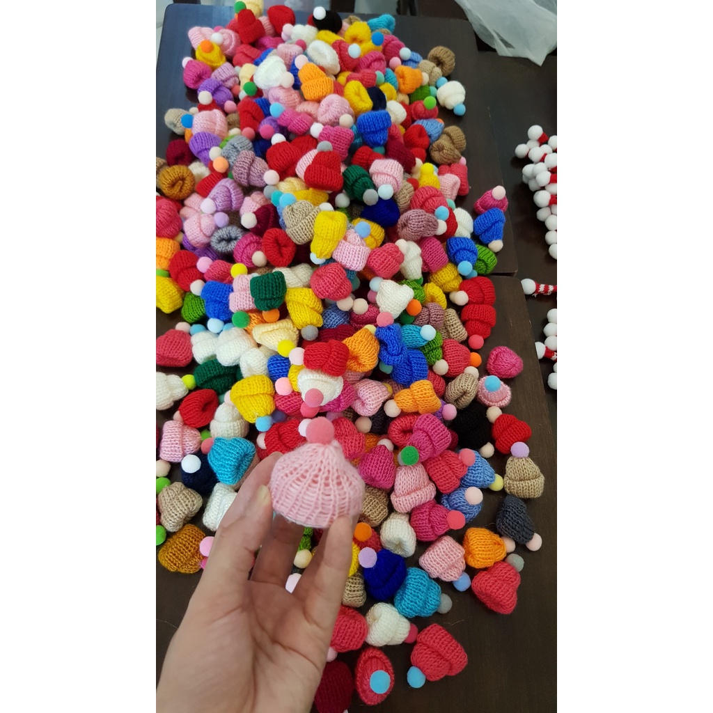 FULL PHỤ KIỆN/Dây đeo chai nước.Mũ . Khăn cổ. Phụ kiện Chai gấu bearbrick