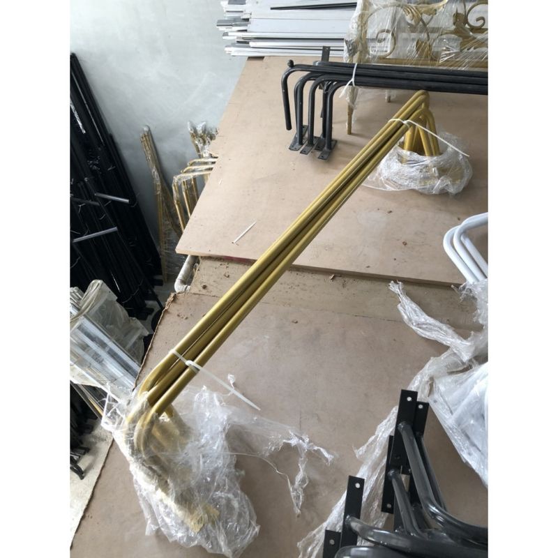 Giá treo quần áo hình chữ U - thanh treo quần áo kèm vít,sơn tĩnh điện mạ vàng,kích thước 1m - 1m2 - 1m5