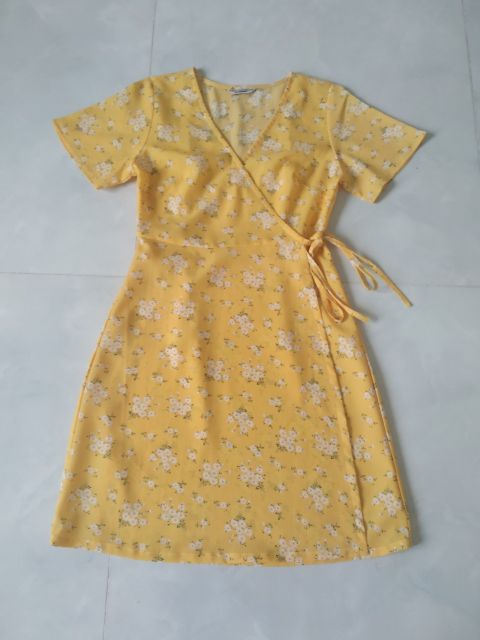 Váy hoa nhí đắp tà chéo WRAP DRESS | BigBuy360 - bigbuy360.vn