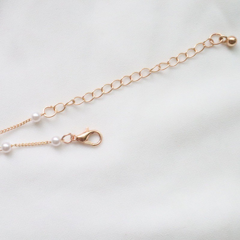 Vòng cổ hoa cúc dịu dàng