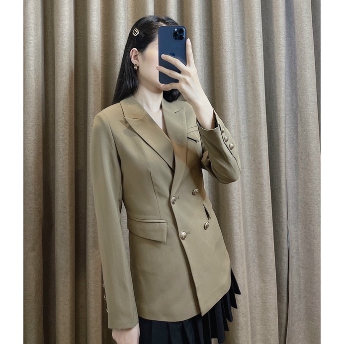 Áo blazer nắp túi tam giác tay dài