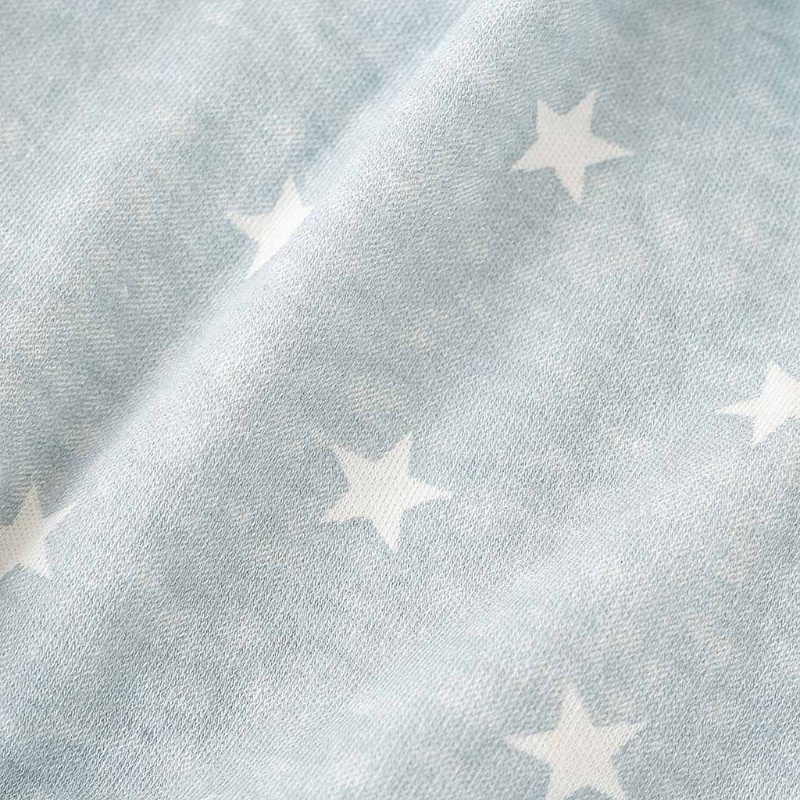 Bộ Găng Tay Và Mũ Yếm Mềm Mại Tiện Dụng Cho Bé