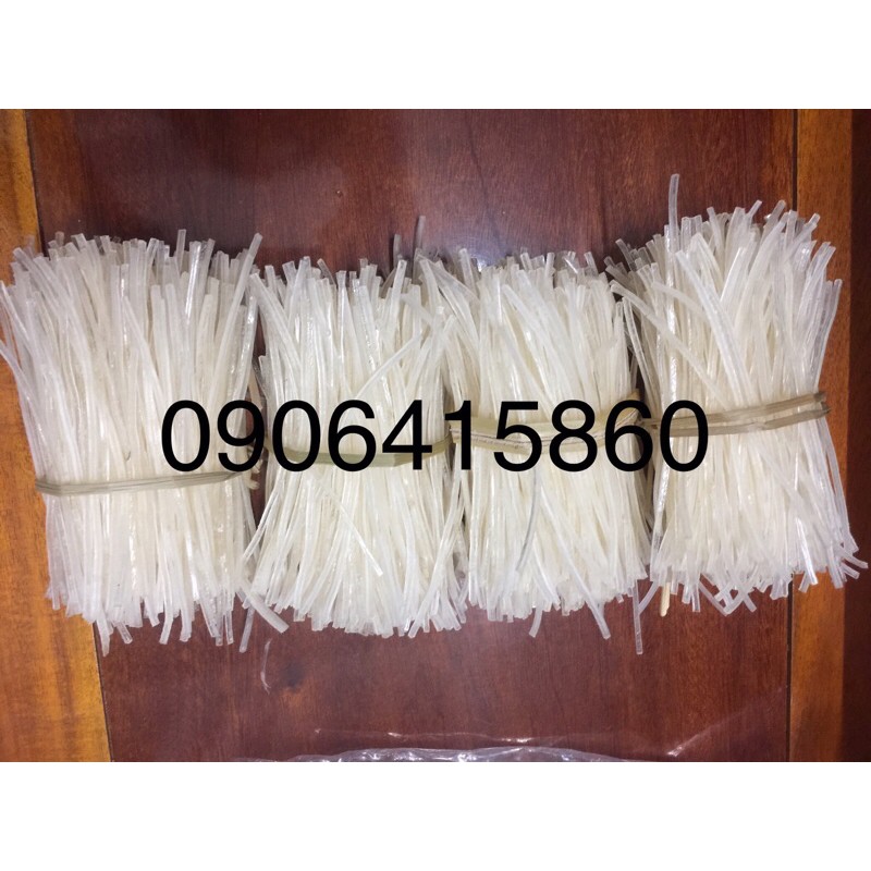 SỢI MÌ NHỨT NHỨT CỘNG NHƯ MÚT ĐŨA LÀM TỪ CỦ MÌ