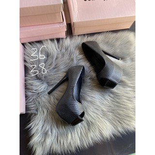 Giày sale lẻ size inbox combo