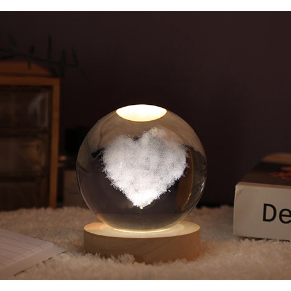 Đèn ngủ quả cầu pha lê có đế gỗ, đèn led trang trí hình trái tim decor nhà cửa phòng ngủ, trưng bày quà tặng ý nghĩa