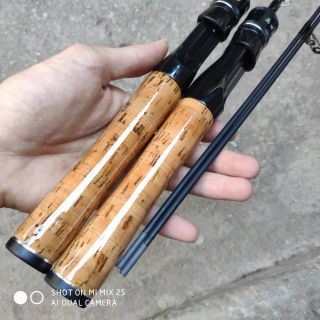 Cần câu UL ngọn đặc máy đứng