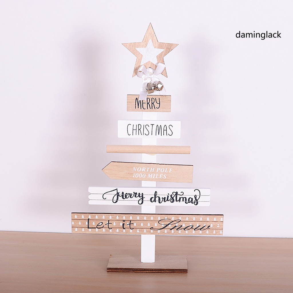 Cây thông Noel trang trí tạo hình chữ cái thích hợp làm quà tặng gia đình