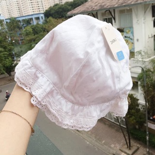 Mũ xinh cho bé gái
