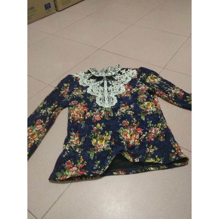 Pass Áo in hoa viền ren độc đáo size 2XL Mã 052