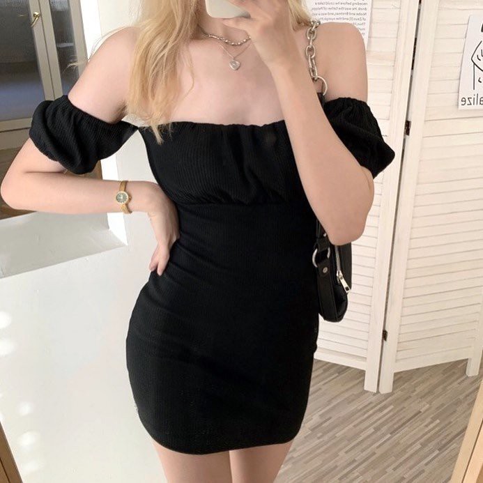 Đầm Nữ Thun Trơn Body Cộc Tay Viền Bèo - Rere.Store [FREESHIP] - Váy ôm body tay lỡ dáng ngắn thiết kế hở vai cá tính | BigBuy360 - bigbuy360.vn