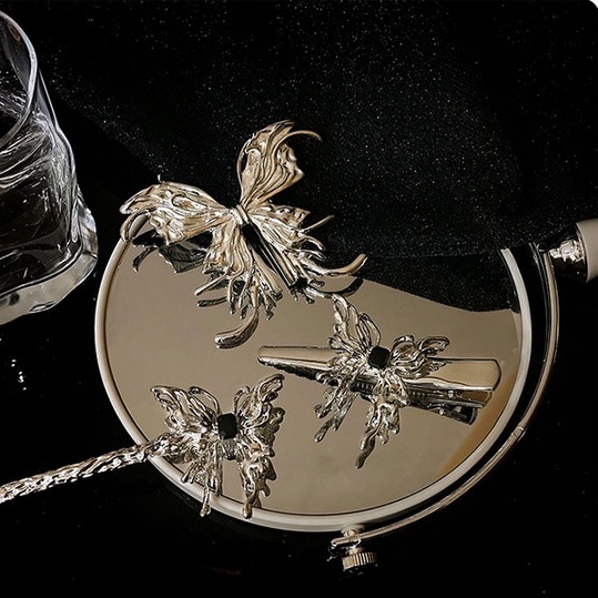 Kẹp Tóc Hình Bướm Màu Bạc Thiết Kế Mới Thời Trang Dành Cho Nữ