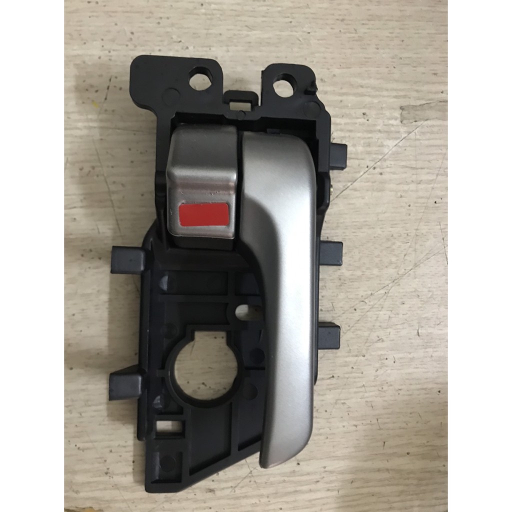Tay mở cửa trong Kia Forte 10-13 giá 1 cái