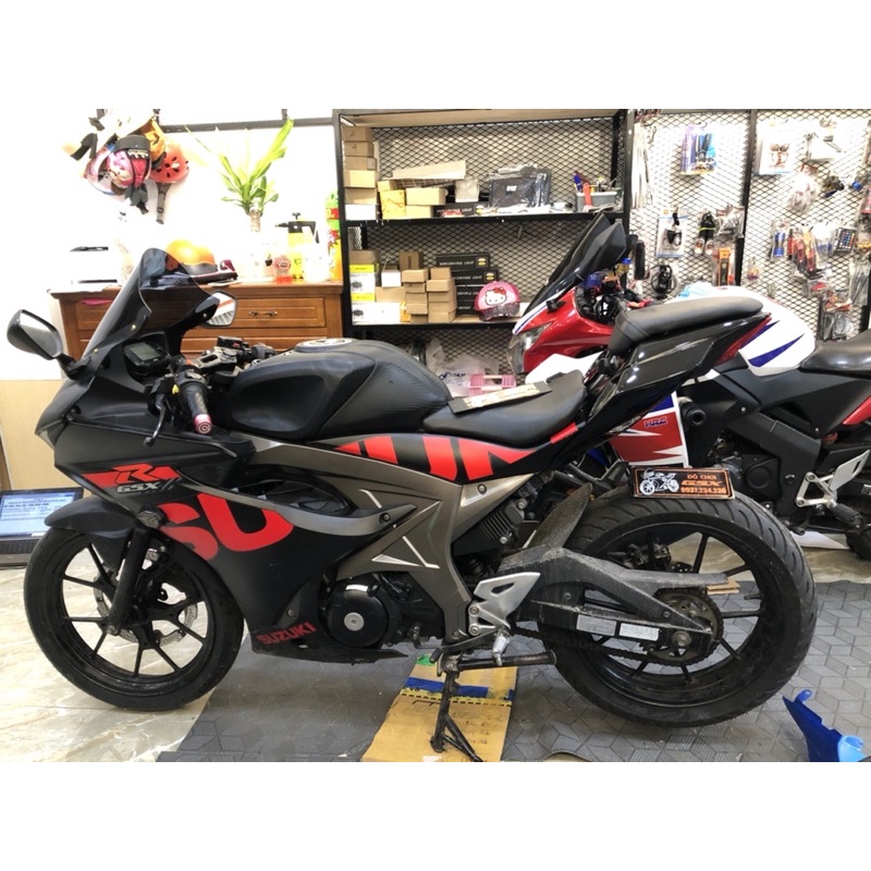 Ốp Đuôi GSX150 Kiểu Ducati - ốp đuôi GSX150R GSX150s - ốp đuôi Ducati gsx150