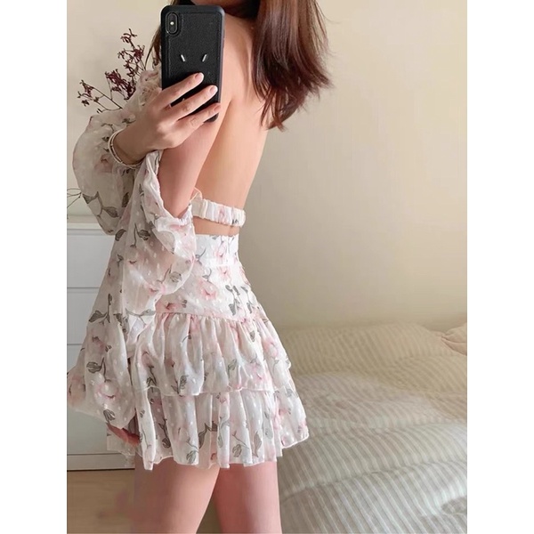 SET VÁY CÔNG CHÚA KHOE LƯNG GỢI CẢM