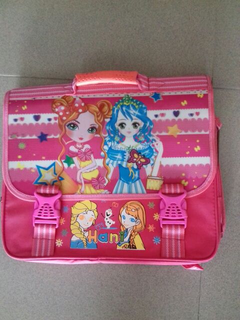 Cặp học sinh bé gái (ảnh thật)