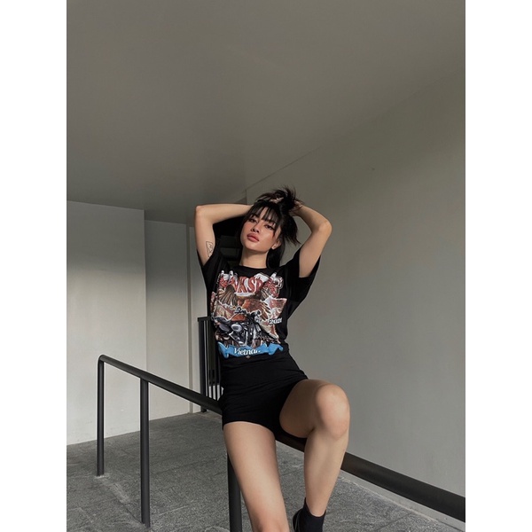 BLANK | Áo Thun HOLIDAY Tay Lỡ Unisex - Đen/Trắng Cổ Tròn