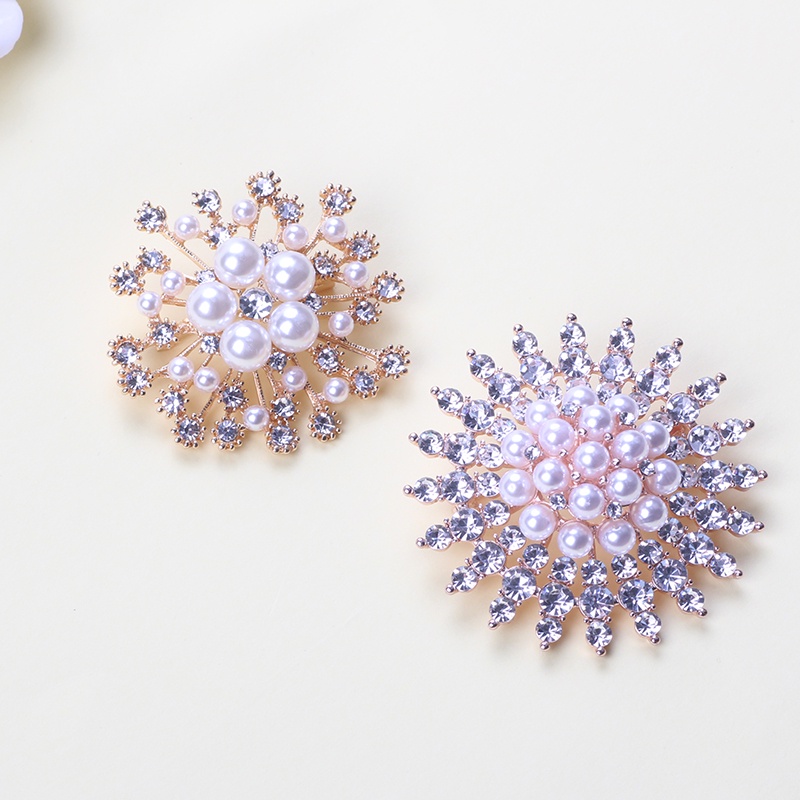 Ghim Cài Áo Hình Hoa Tuyết Đính Ngọc Trai Sang Trọng