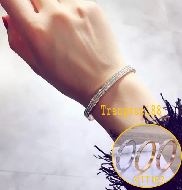 Vòng tay titan hột 3 hàng đá xinh VTT167