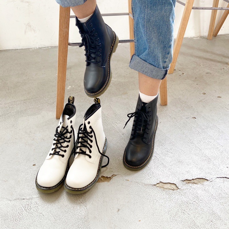 Giày Boots Dr Marten đen cổ cao nữ