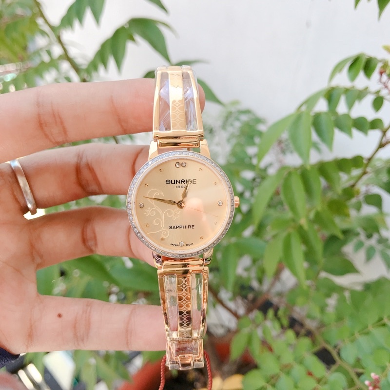 Đồng hồ nữ SUNRISE 9950AA  Kính Sapphire chống xước và chống nước tuyệt đối