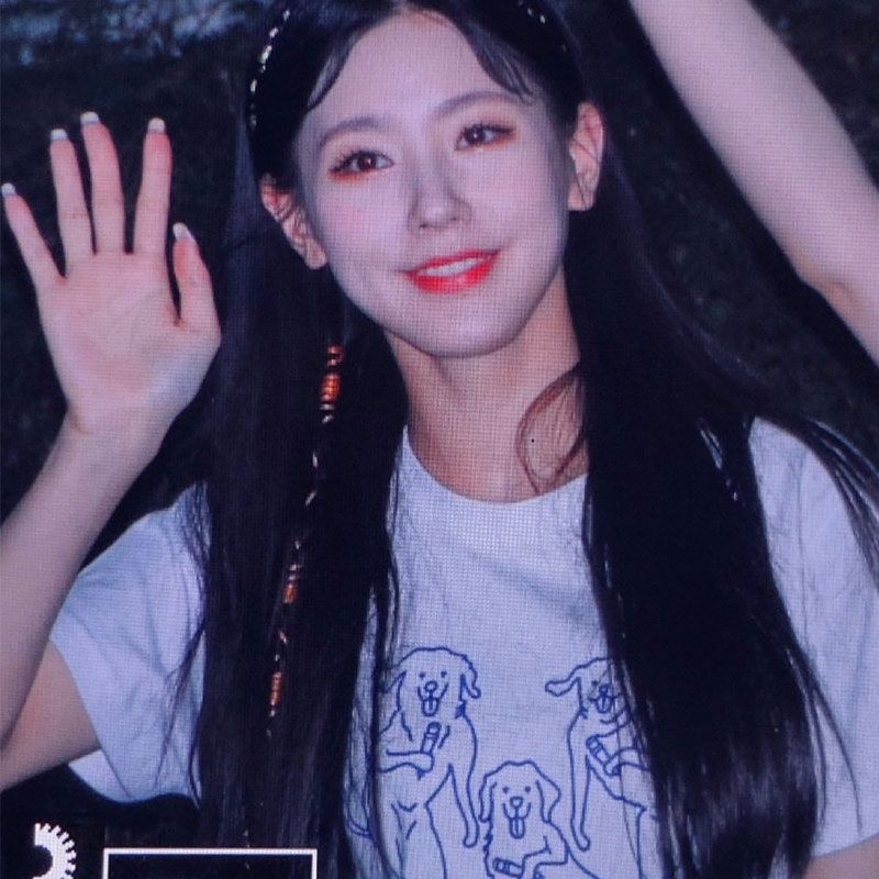 Áo thun Miyeon I-DLE