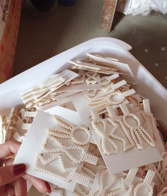 Sét 3 kẹp tóc Ngọc trai nhân tạo hình thỏ, vương miện và nơ ( TC0084 )