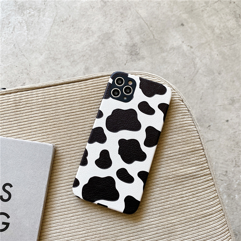 Ốp Điện Thoại Họa Tiết Bò Sữa Cho Iphone8 / 7plus Apple X / Xs 12 / 11pro / Max | BigBuy360 - bigbuy360.vn