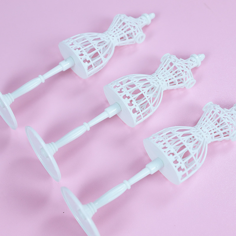 Giá treo quần áo búp bê 30cm tỉ lệ 1 / 6 ngộ nghĩnh