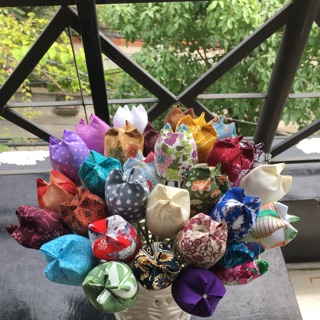Hoa Tulip vải