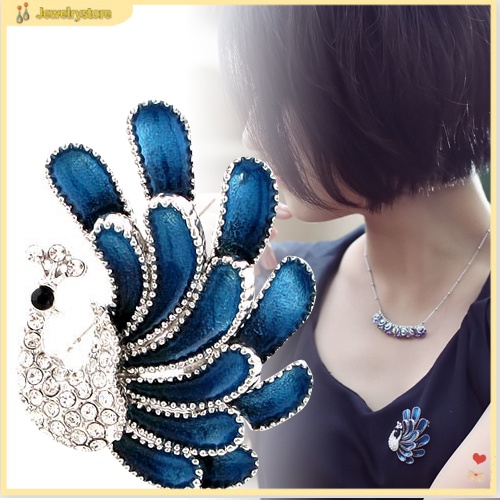 Ghim cài áo trang trí hình chim công đính đá sang trọng