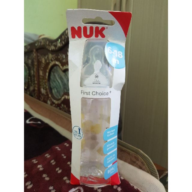 Bình sữa Nuk. Dung tích 300ml