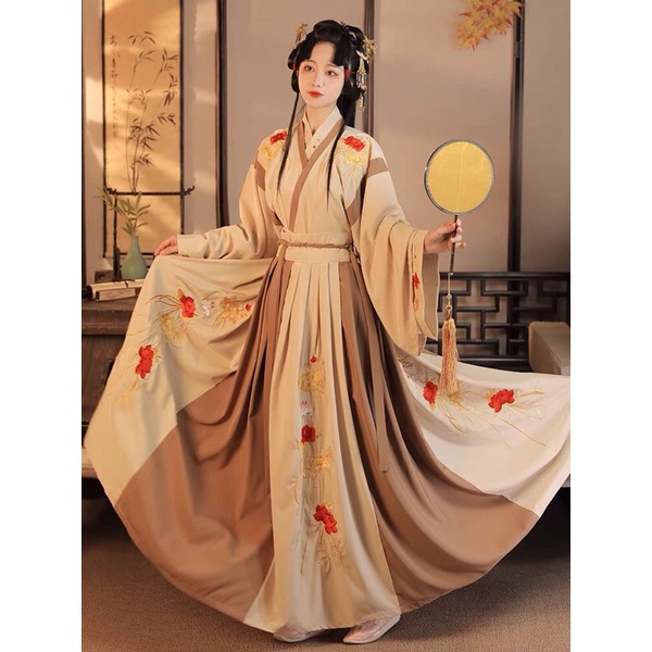 Hán phục nữ chiết eo