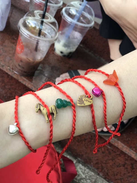 Vòng tay may mắn