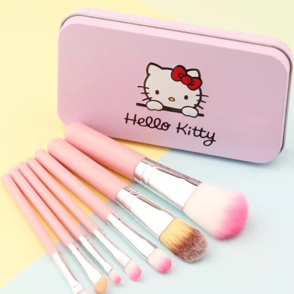 Bộ Cọ Trang Điểm Hello Kitty Màu Hồng 7 Món Tiện Dụng (Có Hộp Đựng)